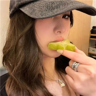 风流艳妇
